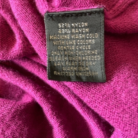 Mossimo JUNIORS SWEATER | lightweight and soft. Size XXL. - Picture 4 of 4